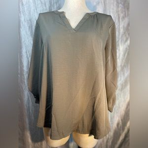 Maurices oversized V-neck Hunter green tunic- regular or 3/4 sleeves